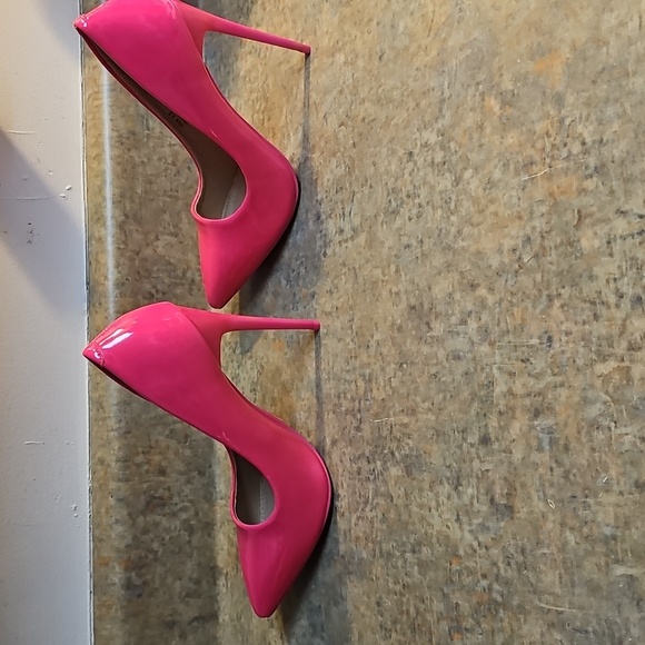 Beast Fashion Women's Pink Heels - Picture 3 of 6